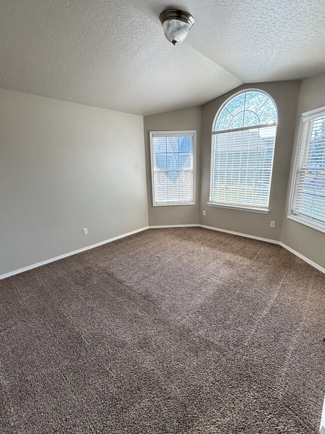 Building Photo - 2260 N Baywing Hawk Pl