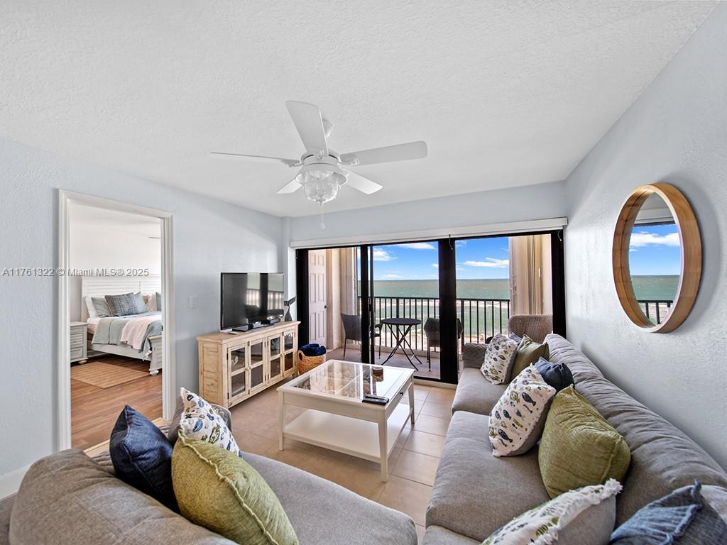 Primary Photo - 10152 S Ocean Dr