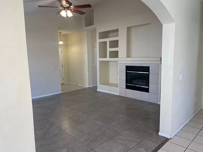 Building Photo - 12404 Tierra Bella Dr