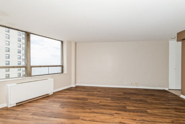 Foto del edificio - 5701 N Sheridan Rd