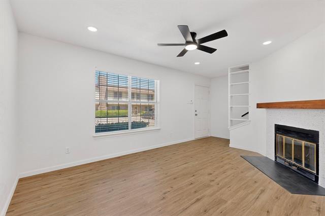 Building Photo - 925 Cedar Terrace