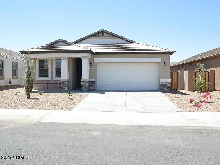 Primary Photo - 41257 W Williams Way