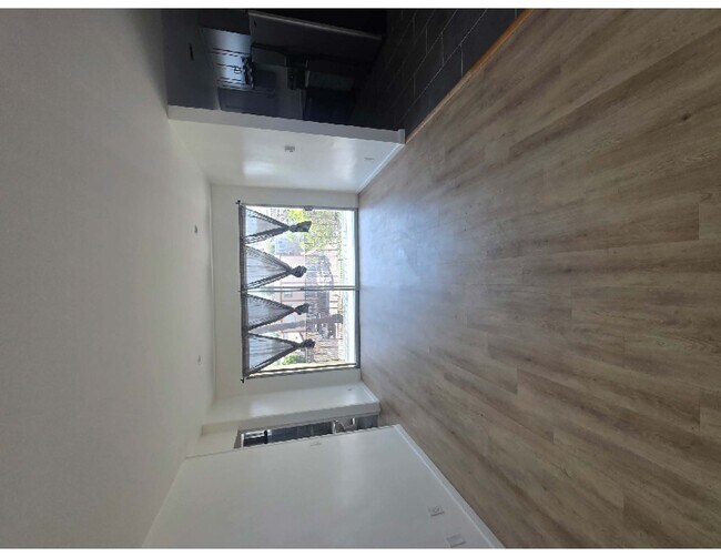 Foto del edificio - 3750 Midvale Ave