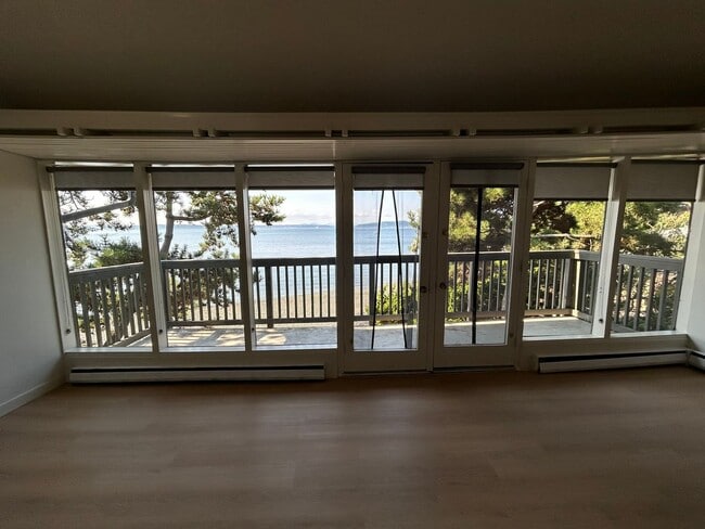 Photo - 3805 Beach Dr SW Apartment