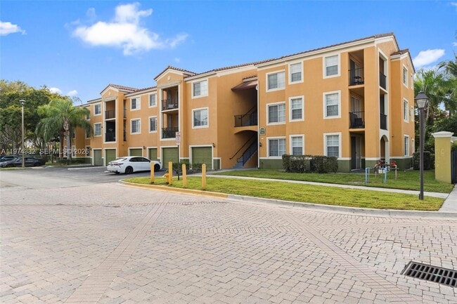 Building Photo - 2440 E Preserve Way