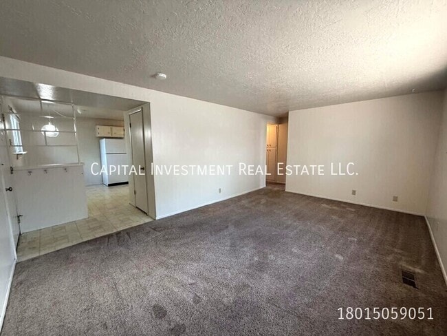 Building Photo - 1728 S 800 E