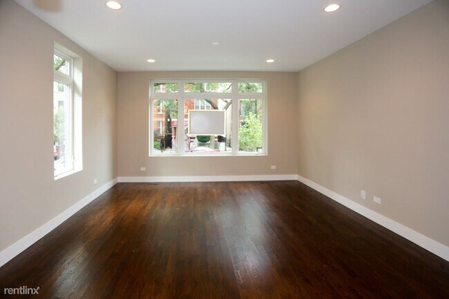 Building Photo - 4 br, 3 bath Duplex - City Flats Chicago F...