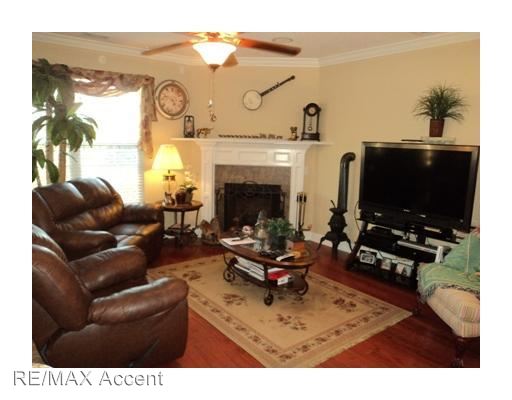 Building Photo - 5 Redwall Cir