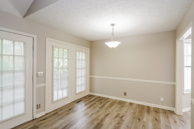 Building Photo - 1612 Maple Timber Ct