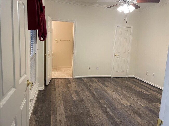 Foto del edificio - 13687 Garden Grove Ct