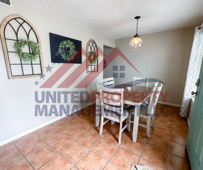 Building Photo - Furnished 3 bedroom 2 bath home in Carlsba...
