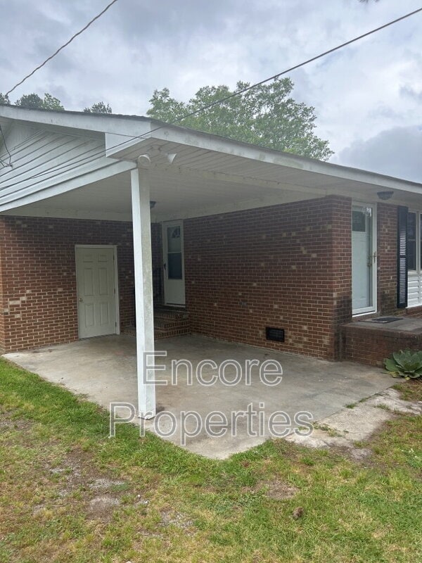 Building Photo - 264 Wilson St
