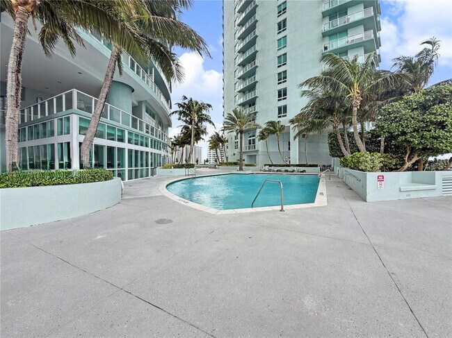 Photo - 1900 North Bayshore Drive, Miami, FL 33132 - 2 BR 2 BA condo