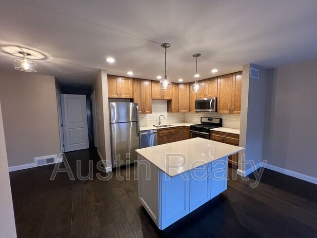 Foto del edificio - 7526 Byron Pl