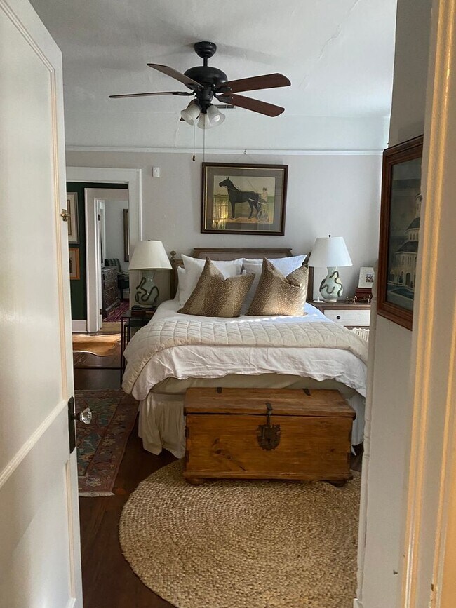 Foto del edificio - 3 BED | 2 BATH | GATED BACKYARD | ARDSLEY PARK