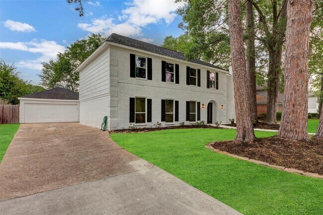 Foto del edificio - 7707 12 Fairway Ln