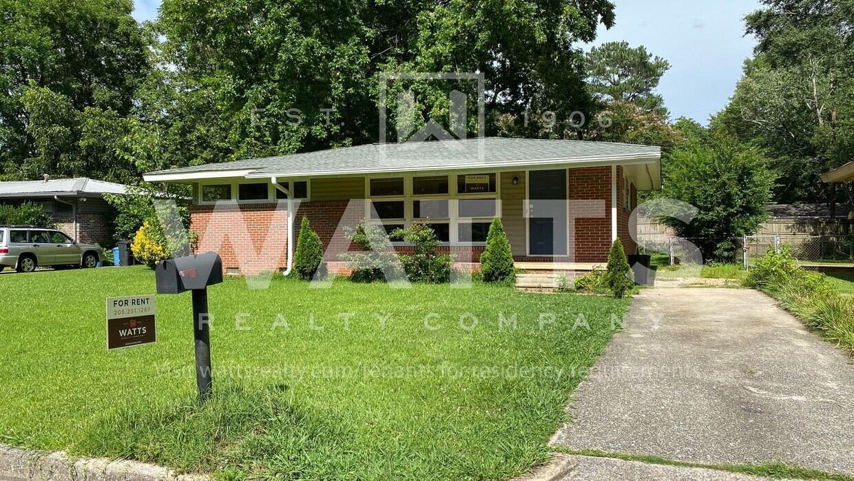 Primary Photo - 3 Bed 2 Bath Home in Irondale