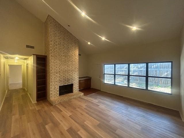 Building Photo - 401 Towne House Ln