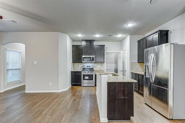 Foto del edificio - 21815 Black Owl Dr