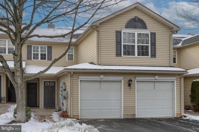 Foto del edificio - 211 Sparrow Rd