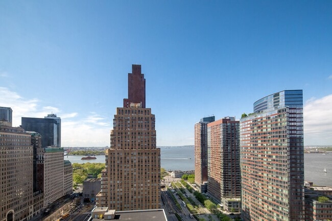 Building Photo - 50 West St