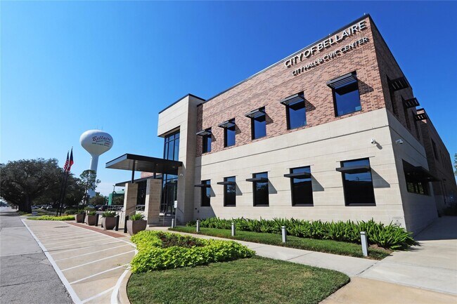 Foto del edificio - 5111 Maple St