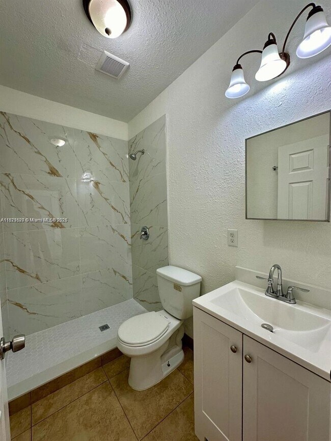 Foto del edificio - 1773 NW 19th St