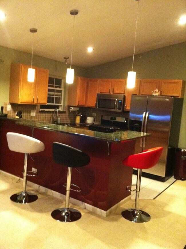 972 Enfield Dr, Northbrook, IL 60062 Townhome Rentals in Northbrook