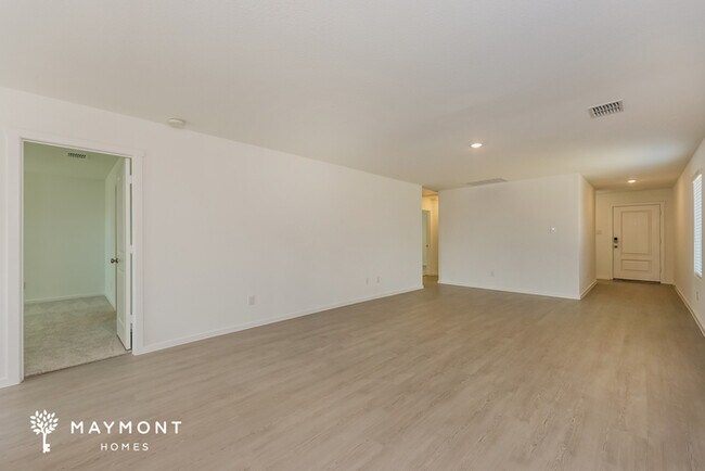 Building Photo - 925 Birkdale Dr