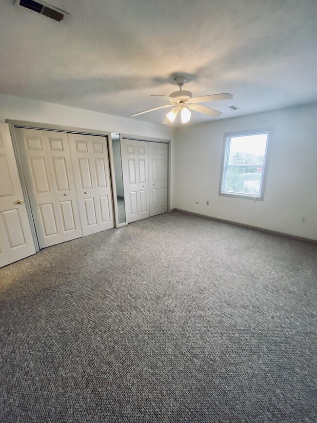 Foto del edificio - 1486 Clover Ave
