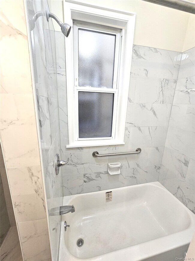 Foto del edificio - 137 S 12th Ave