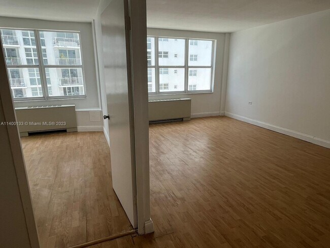 Foto del edificio - 1250 West Ave