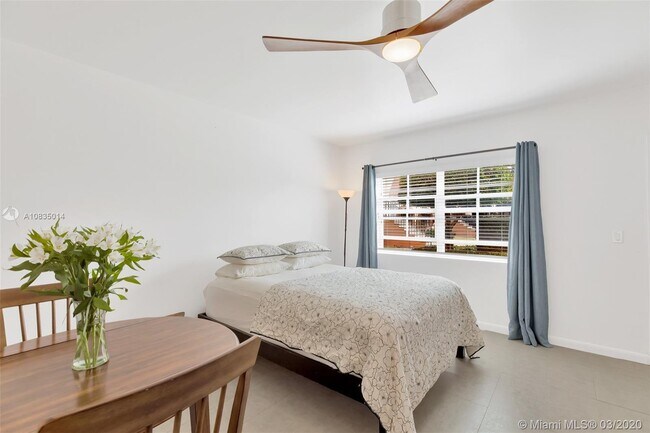 Building Photo - 31 S Golfview Rd