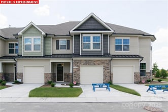 Building Photo - 4939 Misty Wood Dr