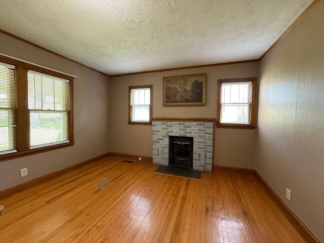 Foto del edificio - 517 Cedar Springs Rd