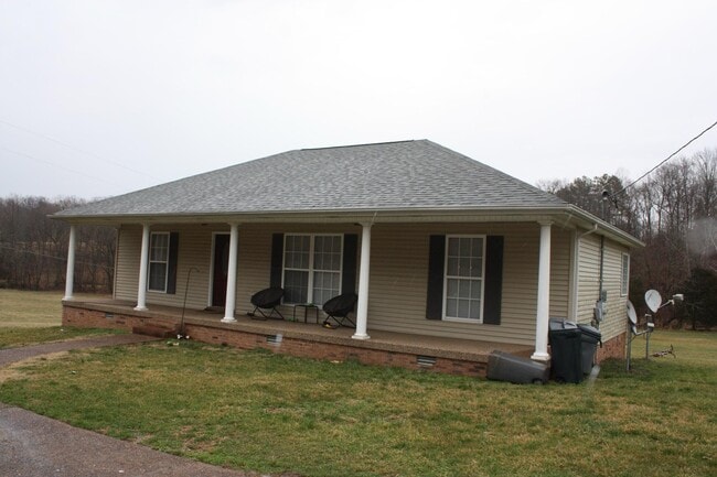 Building Photo - 2520 Hwy 48 N