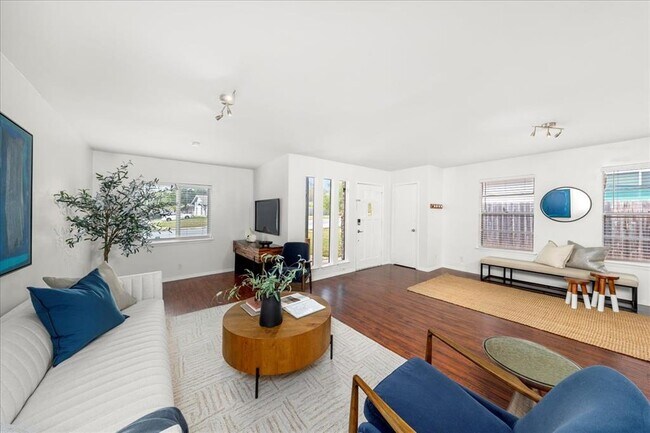 Building Photo - 5108 Emerald Forest Dr