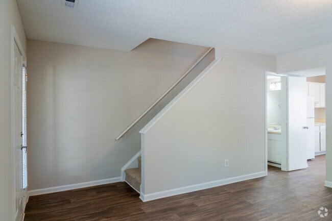 513 - Habitación familiar 2HAB, 1,5BA, 894 pies cuadrados - Maple Ridge Apartments
