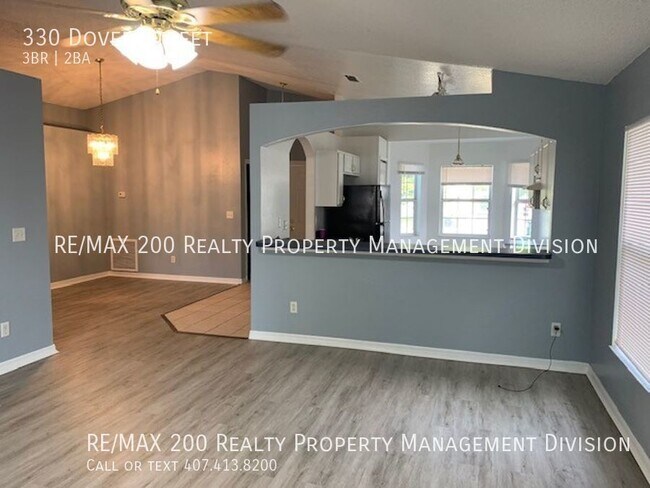 Building Photo - Move In Ready 3/2 Home