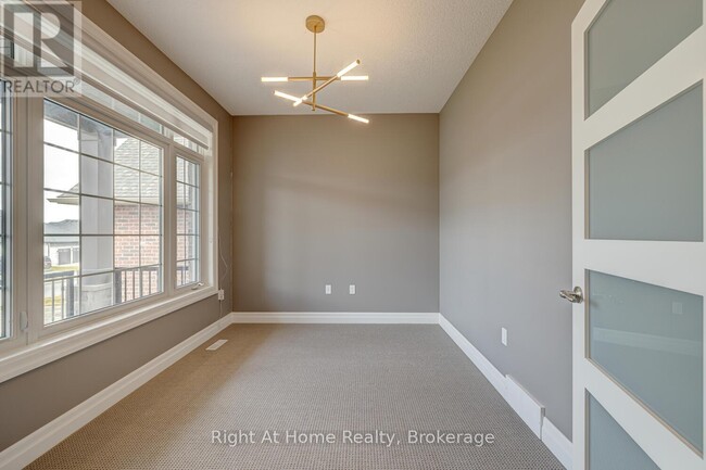 Building Photo - 1038 Trailsway Ave