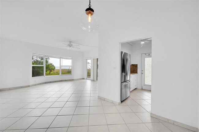 Building Photo - 1300 N Ocean Blvd