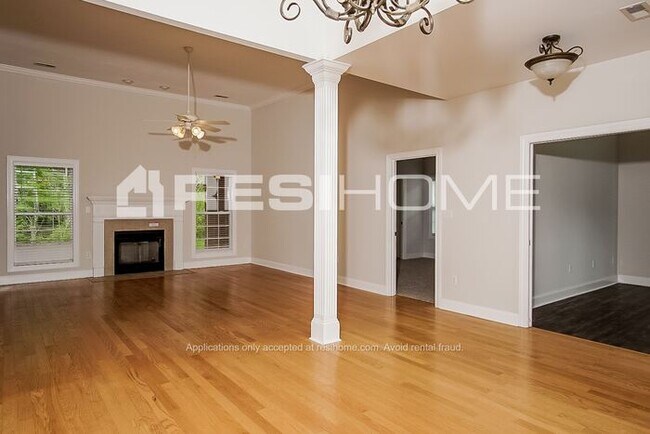 Building Photo - 7103 Mossy Bank Trl