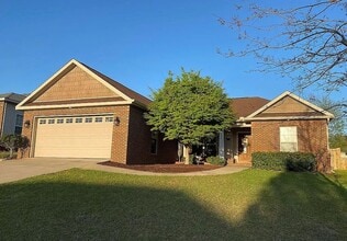 Building Photo - 120 Belvedere Ln