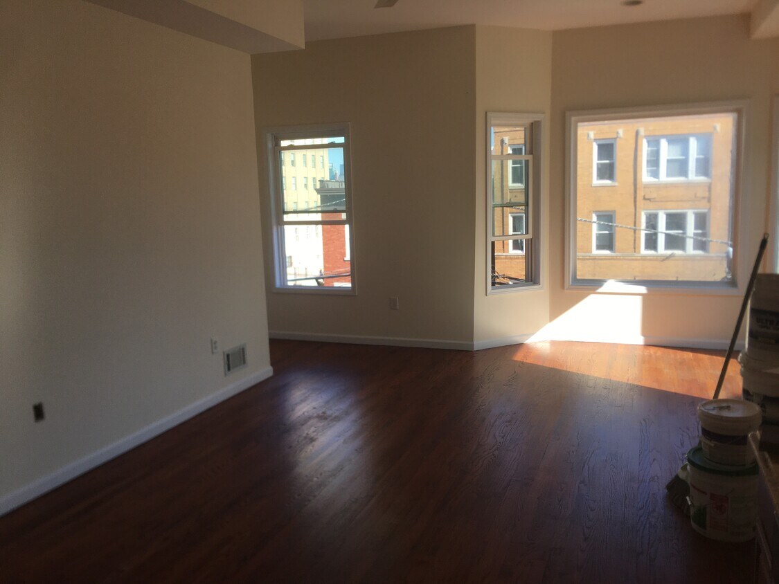 Primary Photo - 67 Clifton Pl