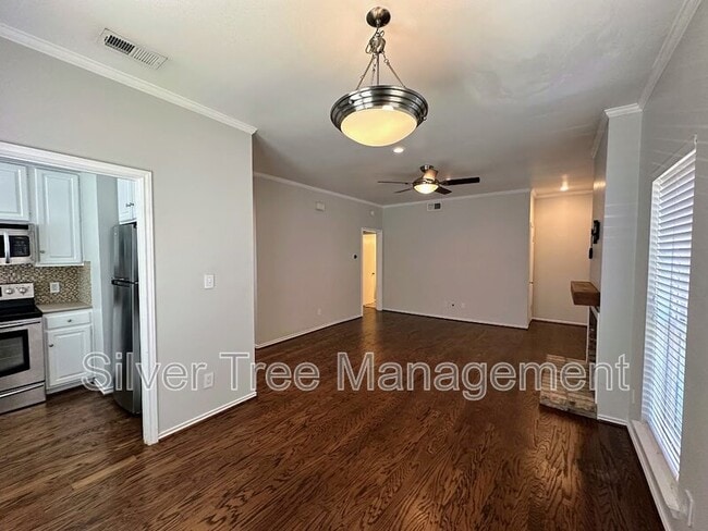 Building Photo - 4405 Bowser Ave