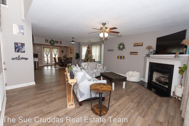 Foto del edificio - 4 br, 2.5 bath House - 303 Mulberry Lane