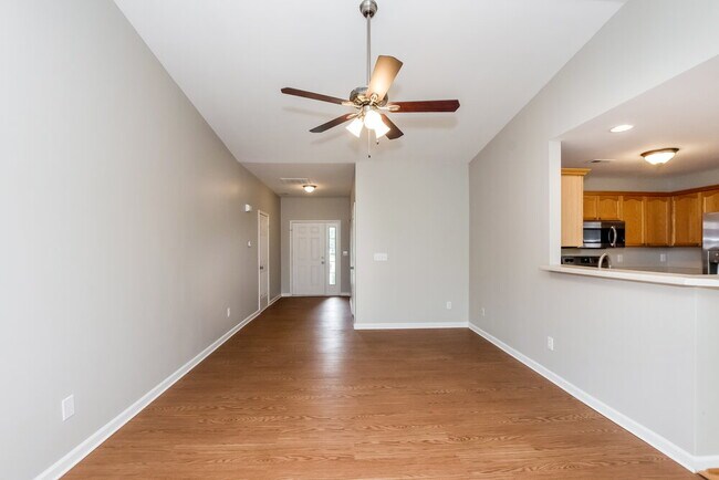 Building Photo - 6724 Mimosa St