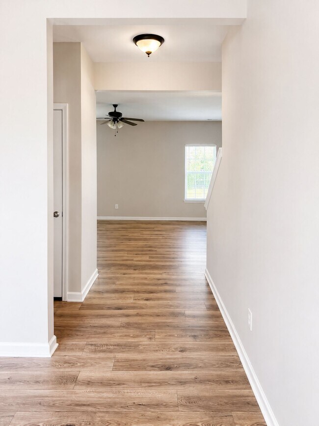 Foto del edificio - 4424 Roundwood Ct