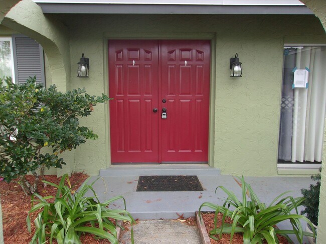 Foto del edificio - 9801 Bayside Ct