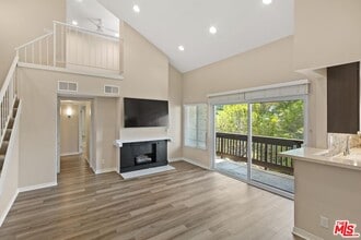 Building Photo - 12309 Summertime Ln